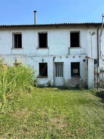 quadrivano in vendita a Nogarole Rocca