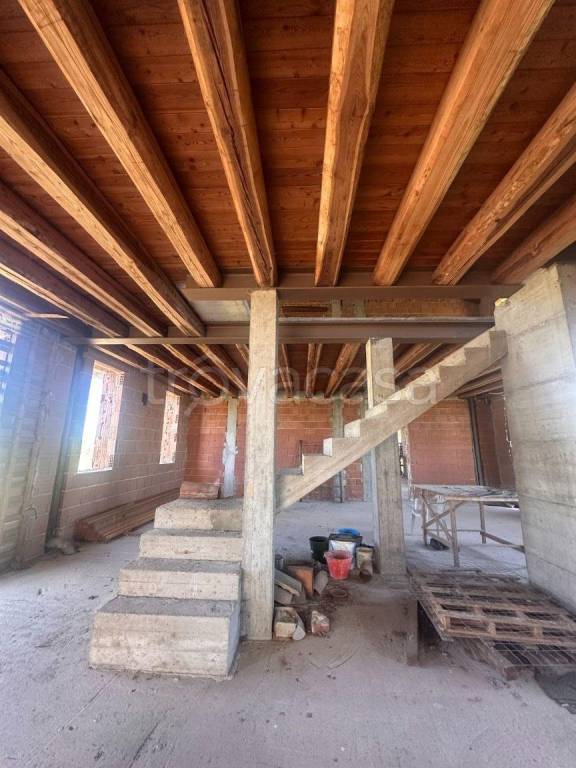 casa indipendente in vendita a Nogarole Rocca in zona Bagnolo