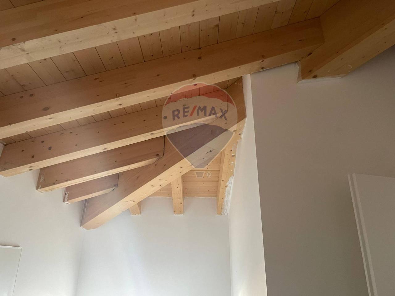 casa indipendente in vendita a Nogarole Rocca