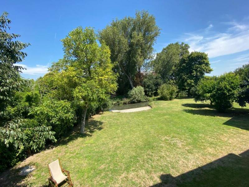 casa indipendente in vendita a Nogarole Rocca in zona Pradelle