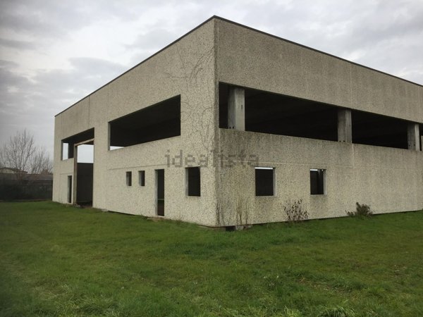 casa indipendente in vendita a Nogarole Rocca