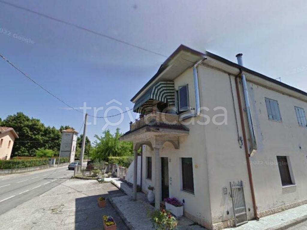 locale commerciale in vendita a Nogarole Rocca