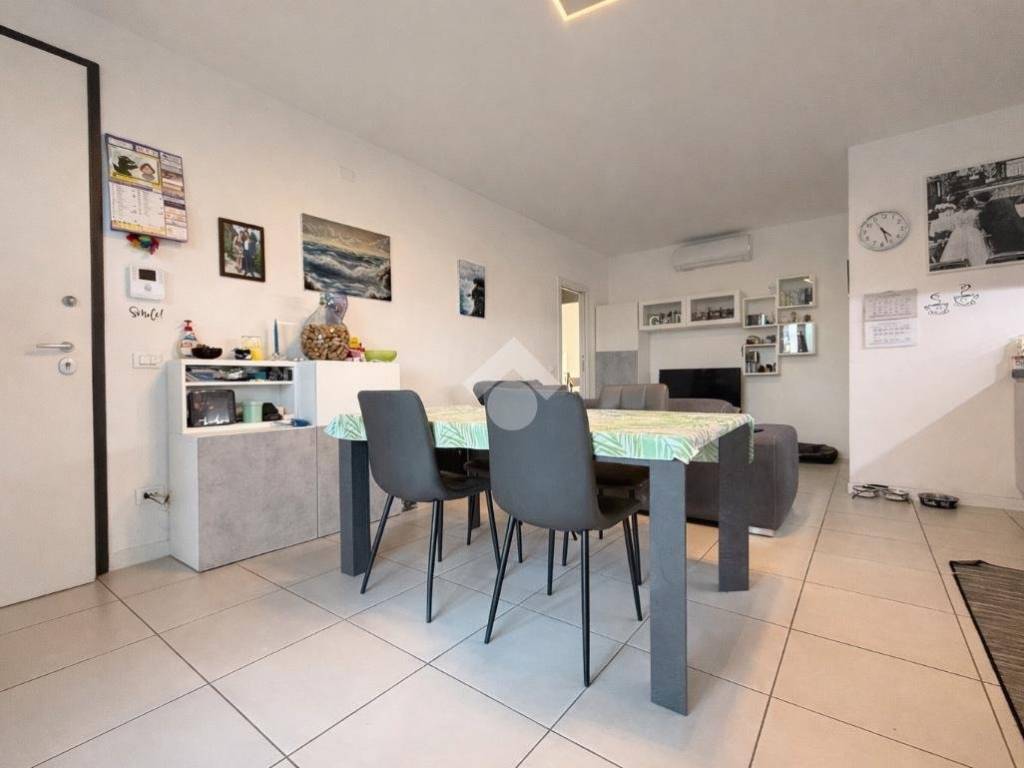 appartamento in vendita a Nogarole Rocca in zona Pradelle