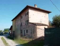 casa indipendente in vendita a Nogarole Rocca in zona Pradelle