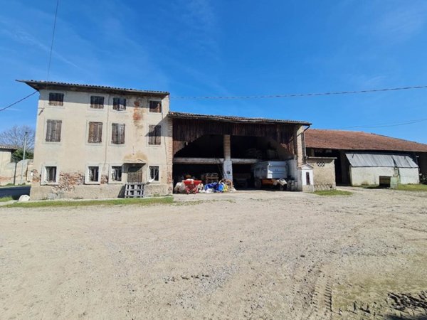 casa indipendente in vendita a Nogarole Rocca