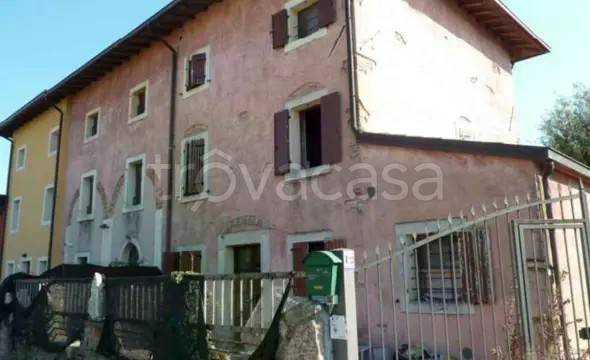 appartamento in vendita a Nogarole Rocca in zona Pradelle