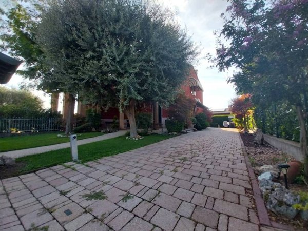 casa indipendente in vendita ad Oppeano
