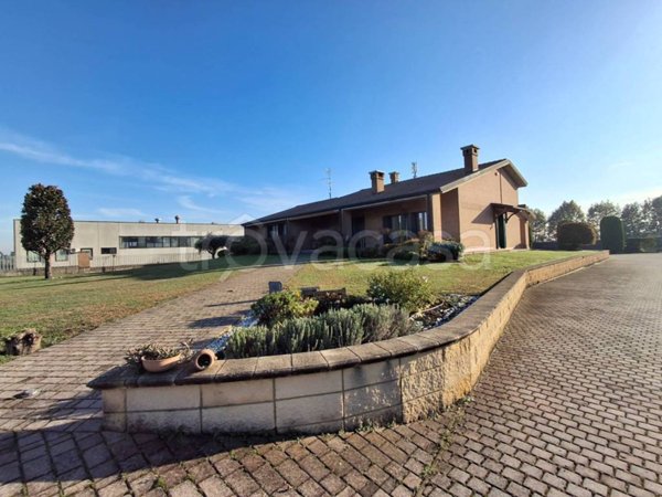 casa indipendente in vendita ad Oppeano