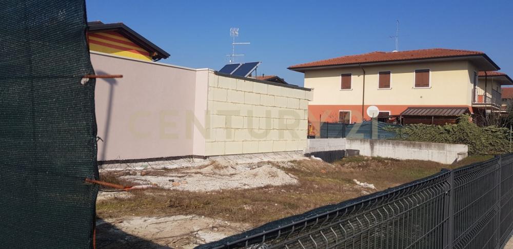 casa indipendente in vendita ad Oppeano