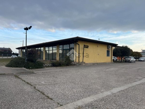 terreno edificabile in vendita ad Oppeano