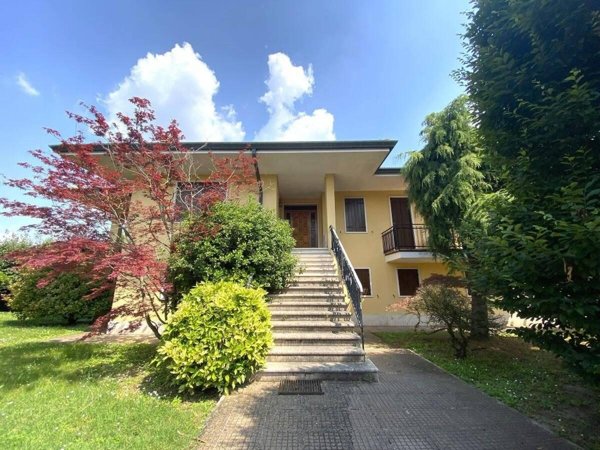 casa indipendente in vendita ad Oppeano