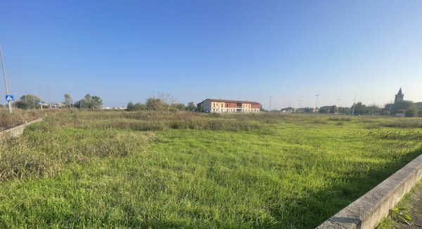 terreno edificabile in vendita ad Oppeano