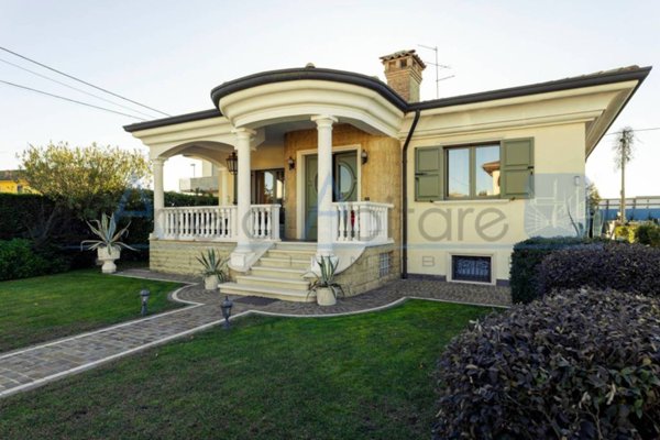 casa indipendente in vendita ad Oppeano