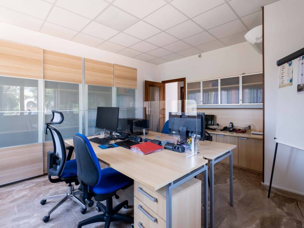 casa indipendente in vendita ad Oppeano in zona Villa Fontana
