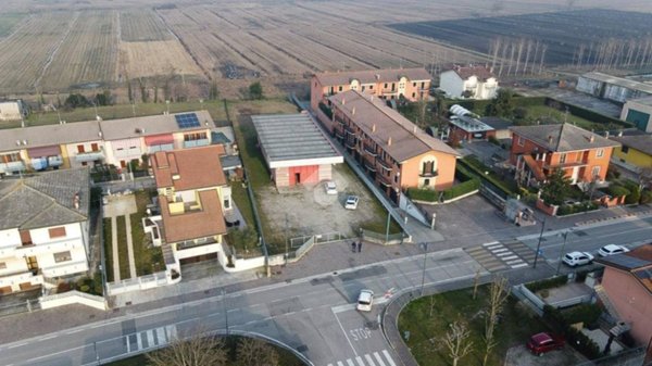 appartamento in vendita ad Oppeano in zona Vallese