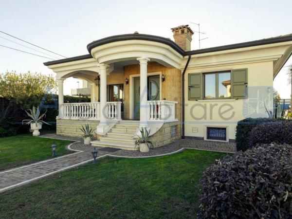 casa indipendente in vendita ad Oppeano