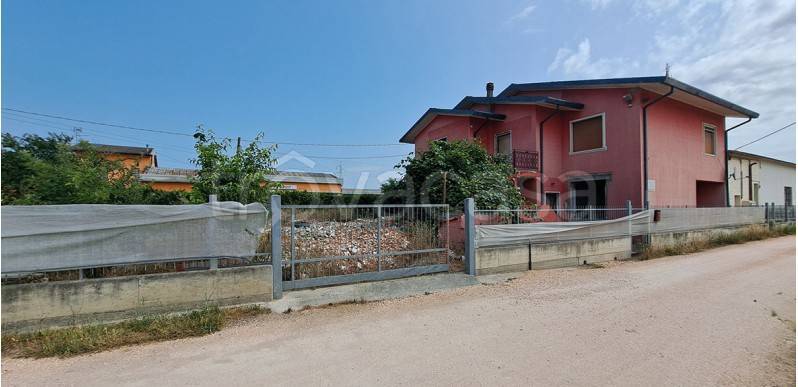 casa indipendente in vendita ad Oppeano