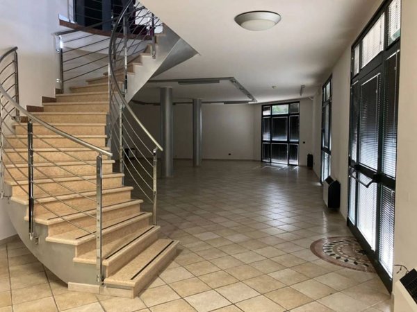 intera palazzina in vendita ad Oppeano in zona Vallese