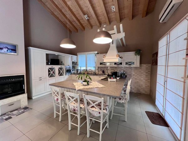 casa indipendente in vendita ad Oppeano