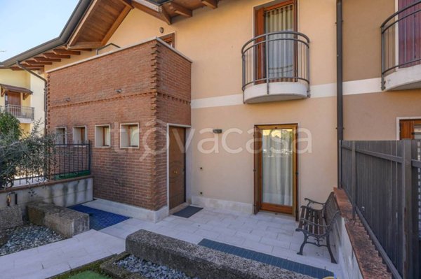 casa indipendente in vendita ad Oppeano in zona Vallese