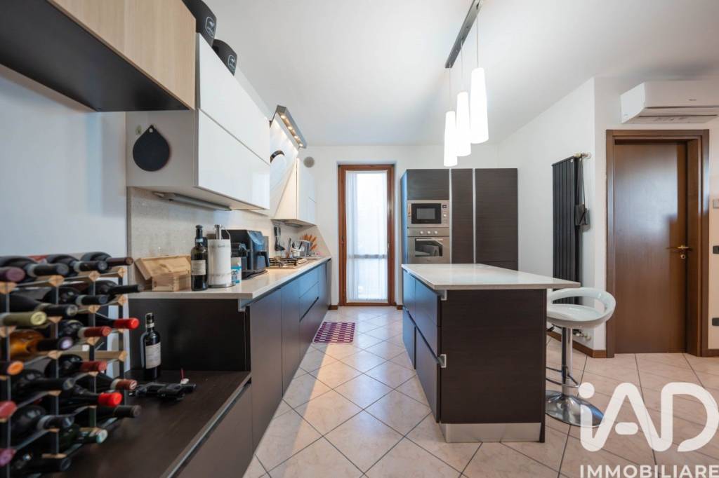 appartamento in vendita ad Oppeano in zona Vallese