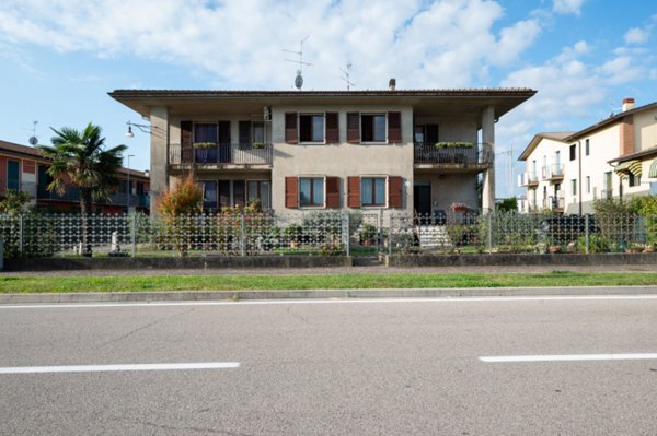 appartamento in vendita ad Oppeano in zona Vallese