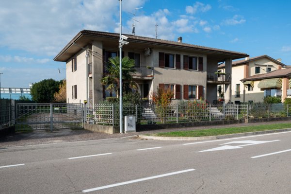 appartamento in vendita ad Oppeano in zona Vallese