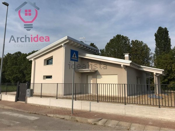 casa indipendente in vendita ad Oppeano