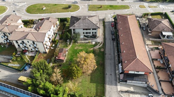 casa indipendente in vendita ad Oppeano in zona Vallese