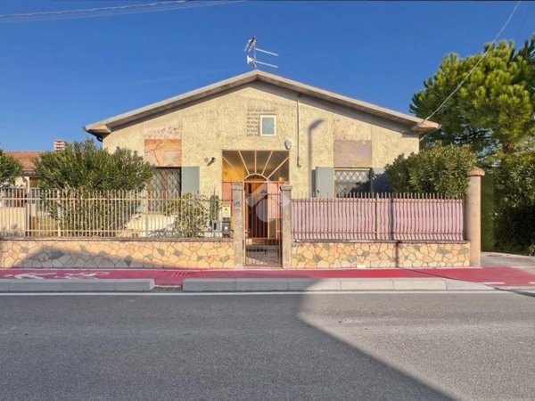 casa indipendente in vendita ad Oppeano