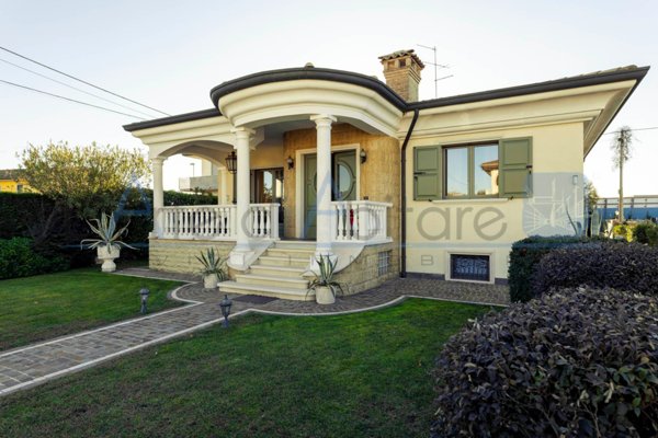 appartamento in vendita ad Oppeano in zona Vallese