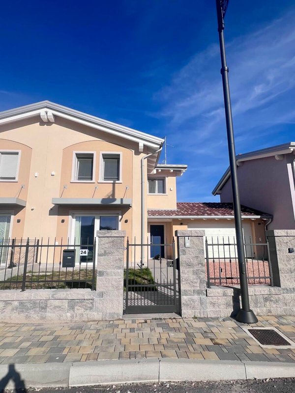 casa indipendente in vendita ad Oppeano