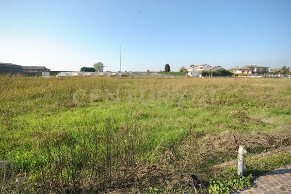 terreno edificabile in vendita ad Oppeano in zona Ca' degli Oppi