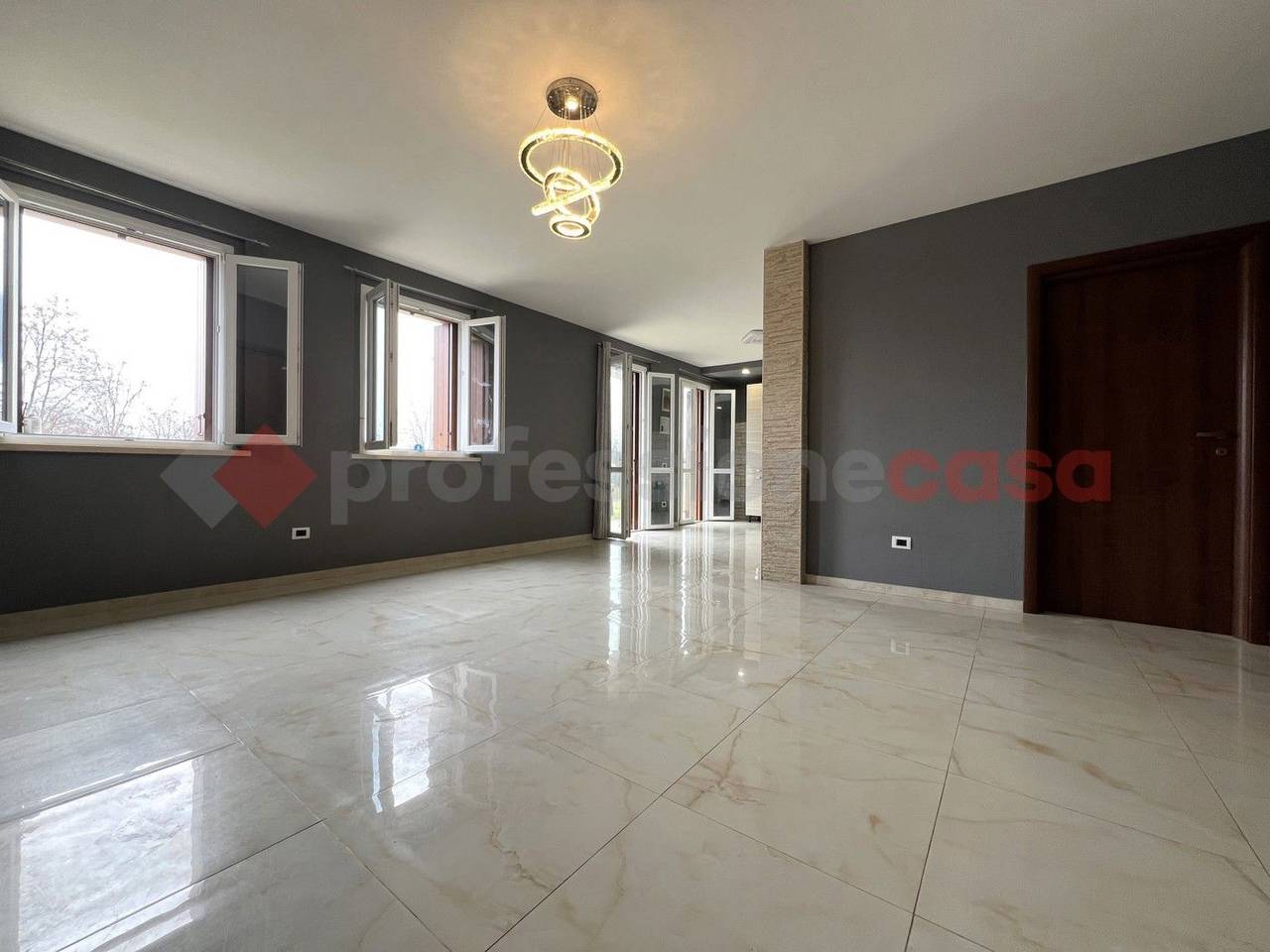 casa indipendente in vendita ad Oppeano in zona Mazzantica