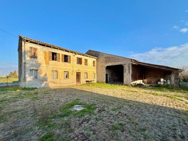 casa indipendente in vendita ad Oppeano in zona Ca' degli Oppi