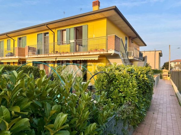 appartamento in vendita ad Oppeano in zona Vallese