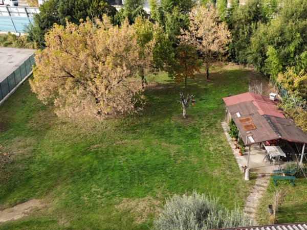 terreno edificabile in vendita ad Oppeano in zona Vallese