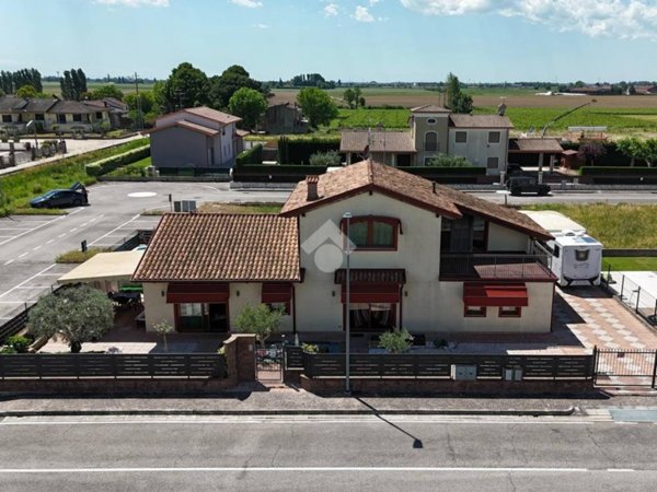 casa indipendente in vendita ad Oppeano