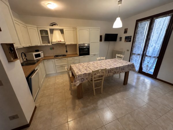 appartamento in vendita ad Oppeano in zona Vallese