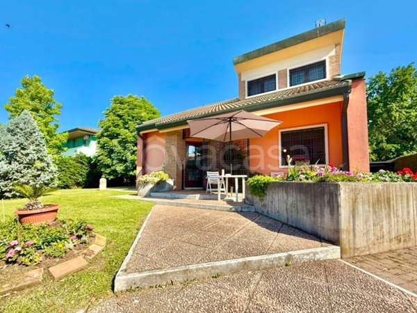 casa indipendente in vendita ad Oppeano