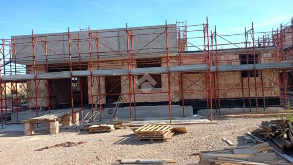 casa indipendente in vendita ad Oppeano