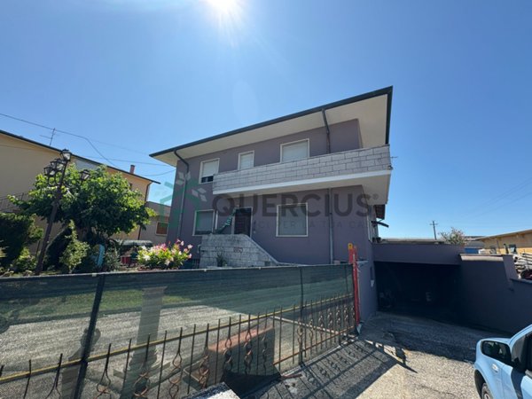 appartamento in vendita ad Oppeano in zona Villa Fontana