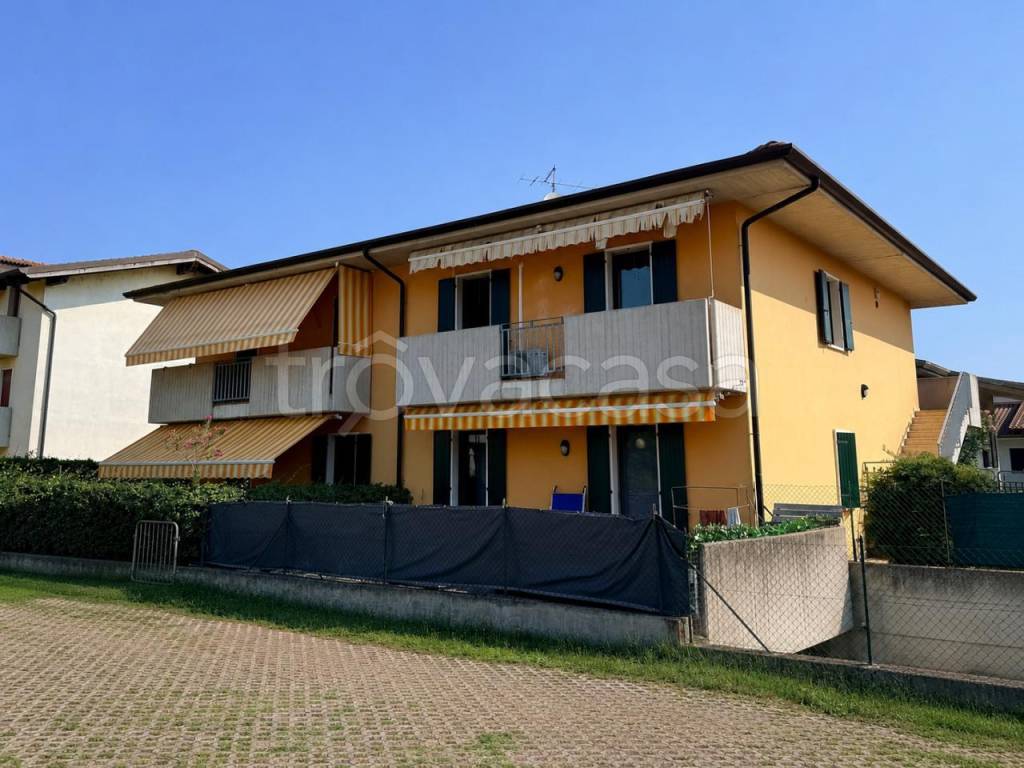 appartamento in vendita ad Oppeano in zona Vallese