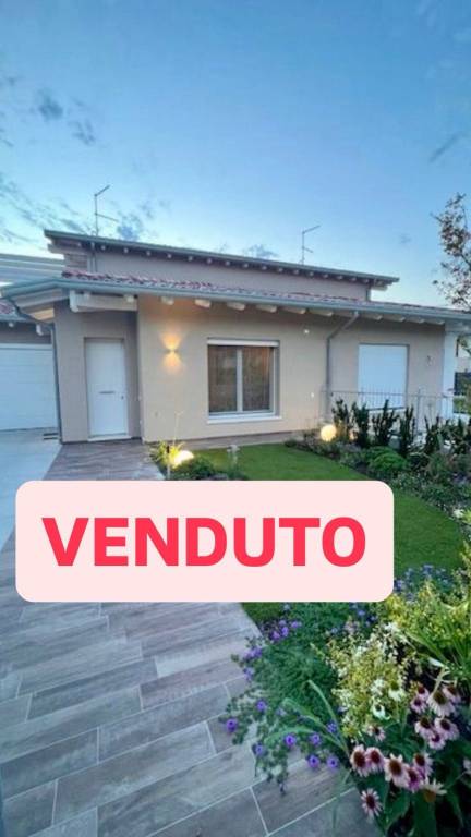 casa indipendente in vendita a Palù