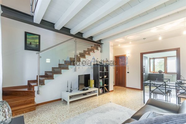 appartamento in vendita a Pastrengo in zona Piovezzano