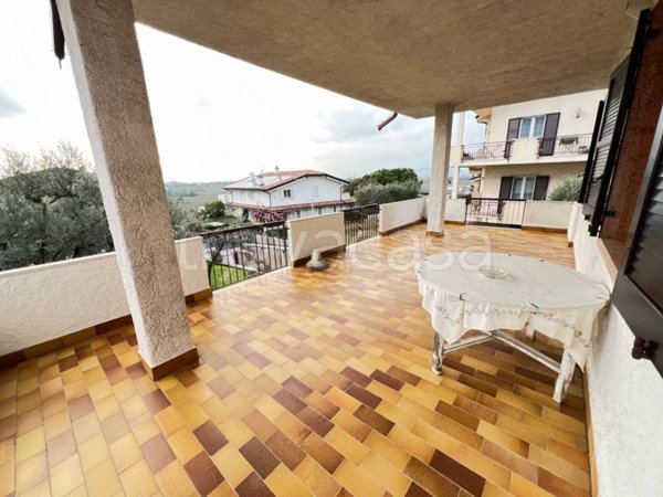 casa indipendente in vendita a Pastrengo
