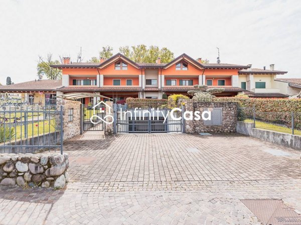 appartamento in vendita a Pastrengo