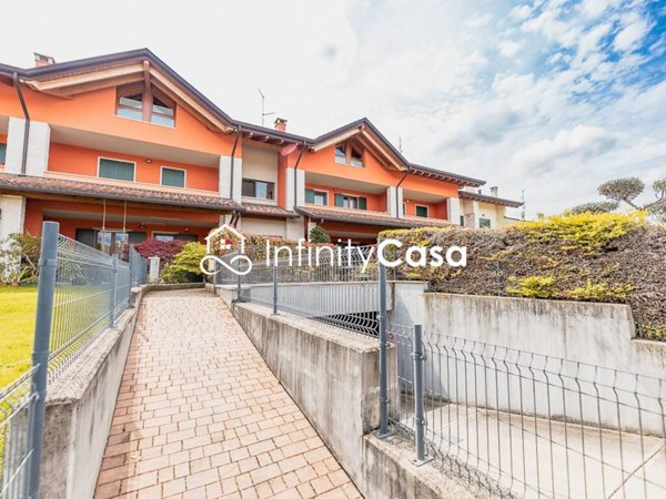 appartamento in vendita a Pastrengo