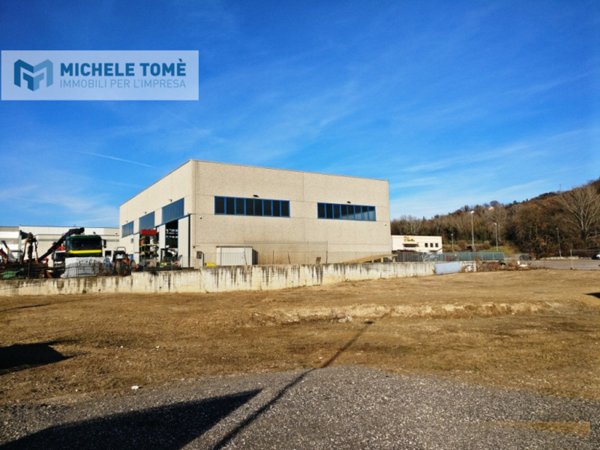 terreno edificabile in vendita a Pastrengo
