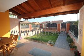 casa indipendente in vendita a Pastrengo